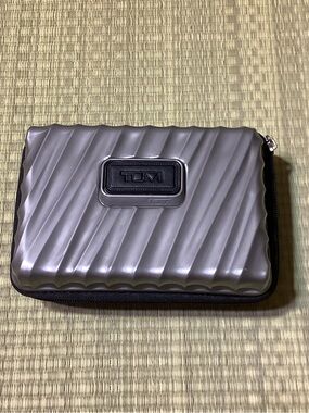 Tumi for Delta Grey Hard Shell Amenity Case Mini Traveling Electronic Case
